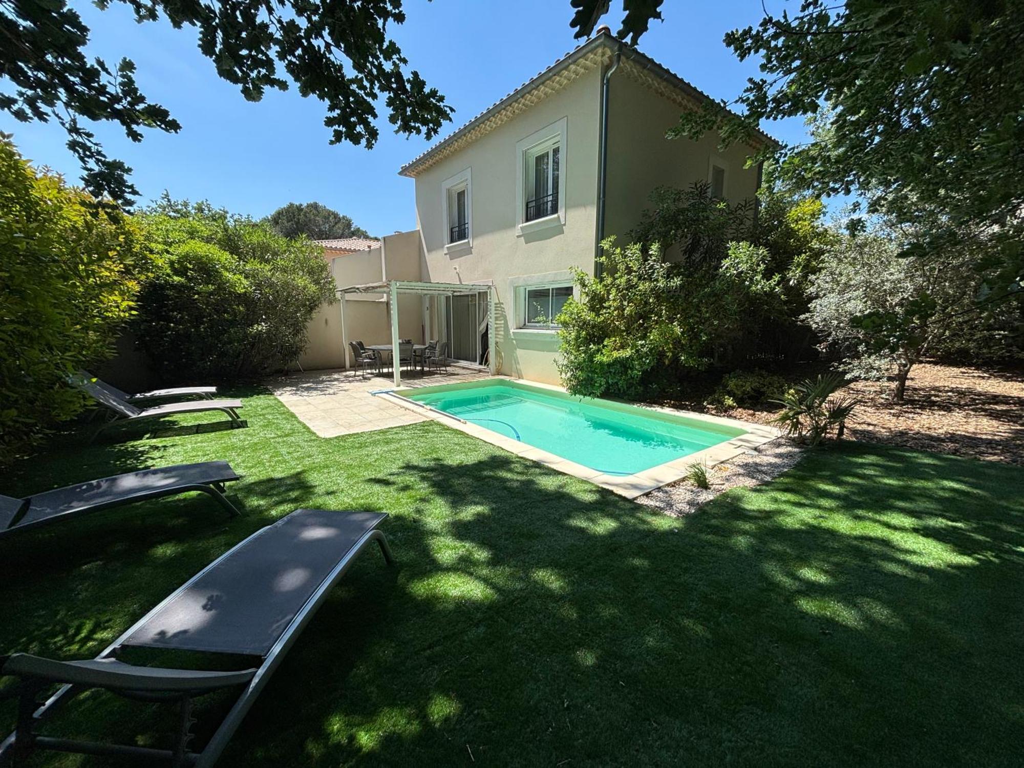Les Jardins Du Castelas - Piscines, Jardins Et Spas Privatifs Uchaux Exterior photo