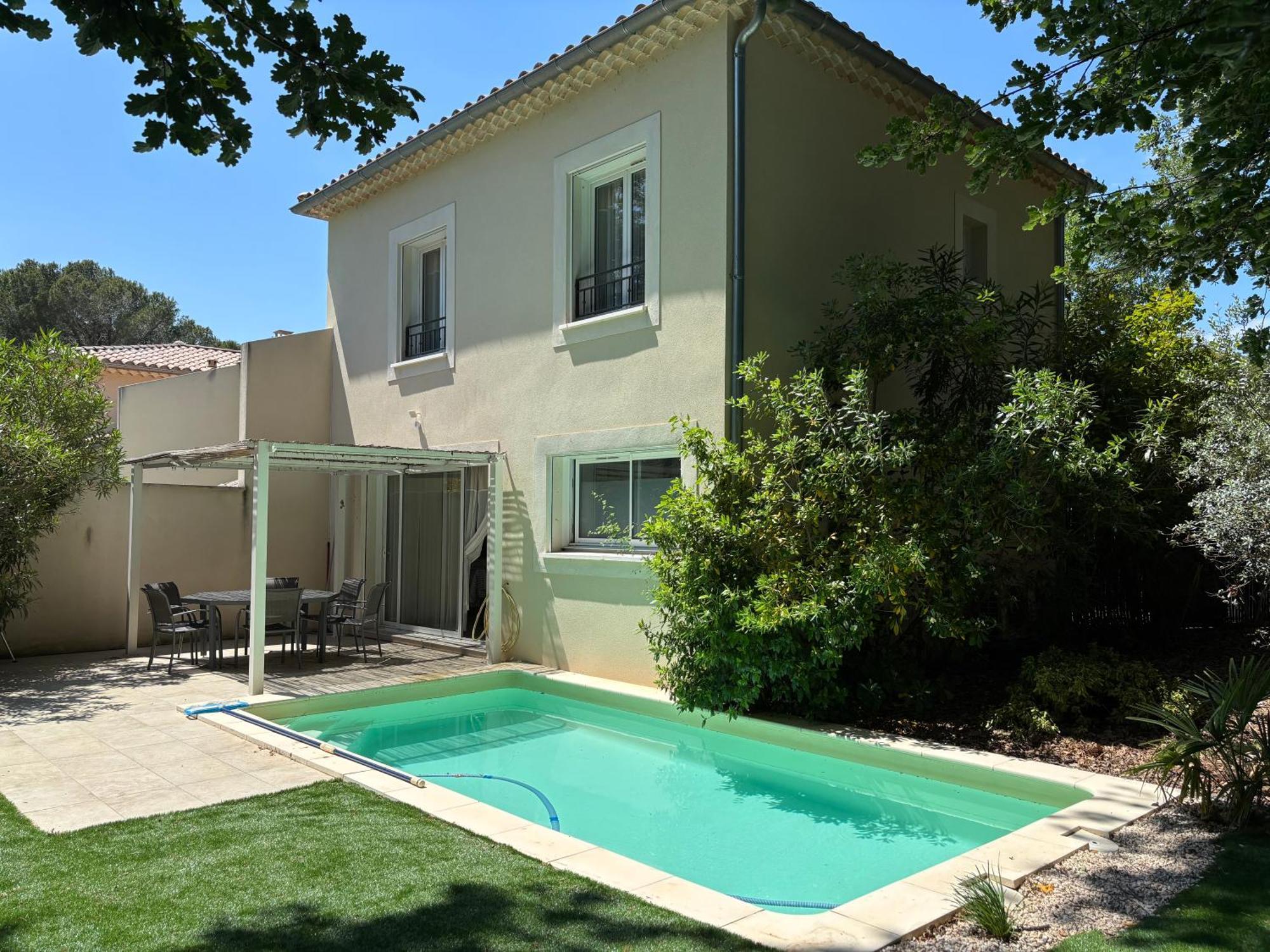 Les Jardins Du Castelas - Piscines, Jardins Et Spas Privatifs Uchaux Exterior photo